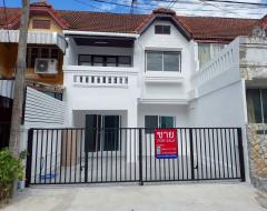 ขายทาวน์เฮ้าส์-2-ชั้น-รีโนเวทใหม่-หม