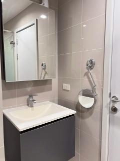 ขายคอนโดห้องมุม Nye By Sansiri แบบ Duplex ชั้น27 พร้อมเข้าอยู่ ทำเลดี ใกล้ BTS วงเวียนใหญ่-202506241341351750747295244.jpg