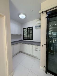 ขายทาวน์โฮม 3 ชั้น บ้านกลางเมือง รัตนาธิเบศร์ ใกล้รถไฟฟ้าสายสีม่วง สภาพใหม่ เจ้าของดูแลดีมาก โทร 091-0601637-202506241346271750747587908.jpg