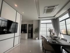 RM321 ให้เช่าบ้าน3 ชั้น The Master เอกมัย-สุคนธสวัสดิ์ เลียบด่วนทำเลดี พร้อมอยู่ เหมาะอยู่อาศัยและทำออฟฟิต จดบริษัทได้-202506241739091750761549241.jpg