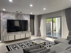 RM326 ให้เช่า บ้านเดี่ยว โนเบิลทารา พัฒนาการ สวยพร้อมอยู่ ใกล้รถไฟฟ้า หลังมุม มีสระว่ายน้ำส่วนตัว-202506242016121750770972287.jpg