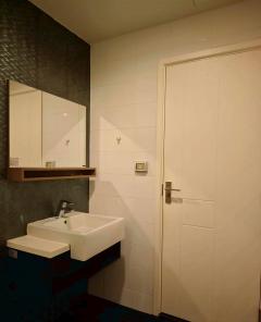 ให้เช่าทาวน์โฮม 3 ชั้น โครงการ Plex บางนา พร้อมอยู่ ติดถนนบางนา-ตราด (N.1763)-202506261017211750907841793.jpg