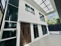 ขาย-ให้เช่าด่วน บ้านเดี่ยว-โฮมออฟฟิศ ซอยสุขุมวิท 50 ขนาด 58 ตร.ว. ใกล้ BTS อ่อนนุช *รีโนเวทใหม่ทั้งหลัง*