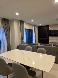 RM330 ให้เช่าบ้านใหม่ Centro บางนา เฟส 2 สวยพร้อมอยู่ ใกล้เมกะ บางนา-202506261349271750920567712.jpg