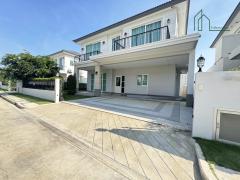 บ้านเดี่ยวหลังใหญ่-ลัดดารมย์-จตุโช