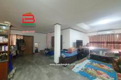 บ้านเดี่ยว หมู่บ้าน ศรีมีนวิลเลจ (ซ.ราษฎร์อุทิศ 40) เนื้อที่ 51 ตรว. ใกล้ตลาดมีนบุรี ถนนราษร์อุทิศ แขวงมีนบุรี เขตมีนบุรี กรุงเทพมหานคร-202506281118401751084320792.jpg