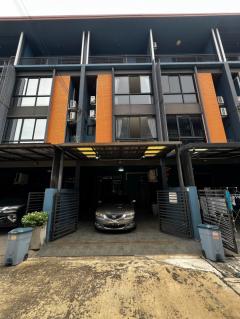 ให้เช่าทาวน์โฮม 3.5 ชั้น พร้อมเฟอร์นิเจอร์ โครงการ Haus35 แจ้งวัฒนะ