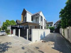 ขายบ้านเดี่ยว-2-ชั้นหลังมุม-42-ตรว.-3-ห้