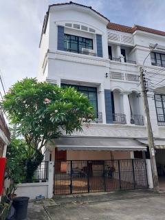 P471 ให้เช่าทาวน์โฮม 3 ชั้น บ้านกลางเมือง ลาดพร้าว-โยธินพัฒนา ใกล้ Central Eastville ซอยประดิษฐ์มนูธรรม 19 ประดิษฐ์มนูธรรม15 นาคนิวาส 16-202506301832131751283133697.jpg