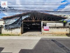 ขาย-ที่ดิน-ถมเทปูนสูงกว่าถนน-ใกล้ถน