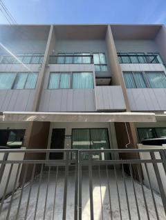 RM327 ให้เช่าหรือขาย  ทาวน์โฮม 3 ชั้น บ้านกลางเมืองพระราม9 กรุเทพกีฑา สวย พร้อมอยู่-202507012040591751377259496.jpg