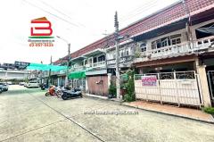 ทาวน์เฮาส์ หมู่บ้าน สุขสบายวิลล่า เนื้อที่ 25 ตรว. ถนนลาดพร้าว แขวงคลองเจ้าคุณสิงห์ เขตวังทองหลาง กรุงเทพมหานคร-202507031659531751536793145.jpg