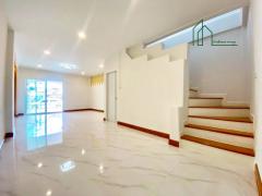 ทาวน์เฮาส์ 2 ชั้น หมู่บ้านมนวดี บางบัวทอง ถนนวัดลาดปลาดุก ถนนเมน ฟรีโอน-202507032213461751555626015.jpg