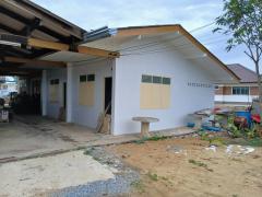 ขายบ้านพร้อมที่ดิน ใกล้เซ็นทรัลนครปฐม เนื้อที่ 126 ตร.วา บ้านเปล่าไม่มีเฟอร์ เหมาะอยู่อาศัย หรือปล่อยเช่า