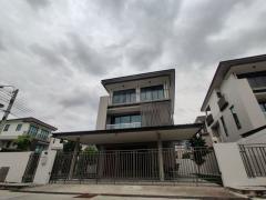 ขายบ้านเดี่ยว-3-ชั้นหลังริม-81-ตรว.-โคร