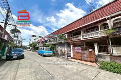 ทาวน์เฮาส์ หมู่บ้าน สุขสบายวิลล่า เนื้อที่ 18 ตรว. ถนนลาดพร้าว แขวงคลองเจ้าคุณสิงห์ เขตวังทองหลาง กรุงเทพมหานคร-202507041445341751615134647.jpg