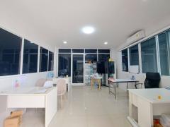 โรงงานมือสองสมุทรสาคร 1100 ตรม. มีใบรง.4 พร้อมออฟฟิศ2ชั้น สภาพสวยพร้อมใช้ทันที แถมsolar cell/หม้อแปลง500กิโลวัตต์ ซอยสี่วาพาสวัสดิ์-พันธุวงษ์-202507042045211751636721620.jpg