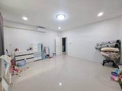 โรงงานมือสองสมุทรสาคร 1100 ตรม. มีใบรง.4 พร้อมออฟฟิศ2ชั้น สภาพสวยพร้อมใช้ทันที แถมsolar cell/หม้อแปลง500กิโลวัตต์ ซอยสี่วาพาสวัสดิ์-พันธุวงษ์-202507042045241751636724507.jpg