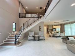 RM373 ให้เช่า บ้านเดี่ยวหรู Narinsiri กรุงเทพกรีฑา( บ้านตัวอย่าง) เหนือระดับ​กับไพรเวท เรสซิเดนท์ บนทําเลกรุงเทพกรีฑา-202507042353301751648010263.jpg