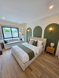 ** เปิดจองแล้ววันนี้** โครงการ Castle Hills เขาชีจรรย์ บ้านหรูสไตล์อังกฤษพร้อมสระว่ายน้ำส่วนตัว ริ่มต้น 12,900,000 บาท (PR:pang)-202507061617031751793423721.jpg