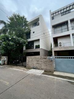 ให้เช่าโฮมออฟฟิศ4ชั้นย่านอารีย์พญาไทราชครู 650ตร.ม.4นอนพร้อมสระว่ายน้ำส่วนตัว เฟอร์บางส่วน