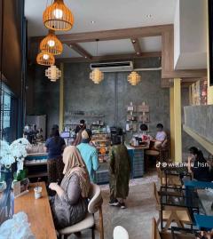 เซ้งขาดทุน คาเฟ่หรู ติดถนนใหญ่ รามคำแหง ใกล้แอร์พอร์ตลิ้ง เรทติ้ง4.9ดาว