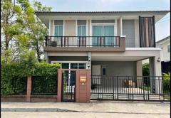 LV53196 ให้เช่า บ้านเดี่ยว หมู่บ้านภัสสร เพรสทีจ จตุโชติ วัชรพล ใกล้ทางด่วนสุขาภิบาล 5 ทางด่วนจตุโชติ และเส้นวงแหวน เดินทางสะดวก