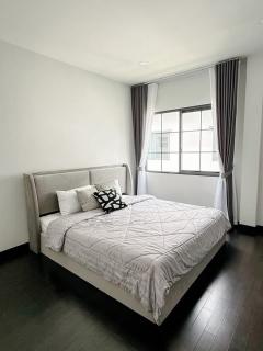 RM418 ให้เช่าบ้านเดี่ยว เดอะ ซิตี้ บางนา 2 มี 5 ห้องนอน ตกแต่งสวย พร้อมอยู่อาศัย ใกล้เมกะบางนา ให้เช่า 290,000-202507082322521751991772690.jpg