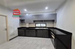 บ้านเดี่ยว หลังริม โครงการ ชีวารมย์ นครอินทร์ เนื้อที่ 83.5 ตรว. ใกล้วงเวียนพระราม 5 ถนนนครอินทร์ ตำบลบางขนุน อำเภอบางกรวย จังหวัดนนทบุรี-202507121049331752292173859.jpg