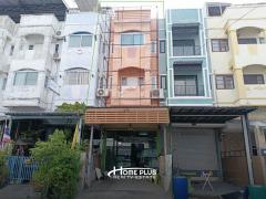 อาคารพาณิชย์ 3 ชั้นครึ่ง หมู่บ้านสราสินีวิลล์ พหลโยธิน62