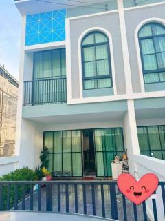 #บ้านว่างให้เช่า**18,000**ทาวน์โฮม 2ชั้น (หลังมุม) 18ตรว 2 ห้องนอน 3 ห้องน้ำ 1 จอดรถ-202507140928281752460108009.jpg