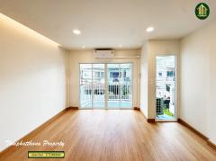ขายทาวน์เฮ้าส์รีโนเวทใหม่ บ้าน 84 แมนชั่น ใกล้ MRTลาดพร้าว 71 วังทองหลาง-202507142142331752504153168.jpg