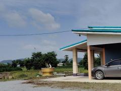 ขายบ้านพร้อมที่ดิน  อยู่ในชุมชน น้ำไฟพร้อม อำเภอเลาขวัญ จ.กาญจนบุรี 