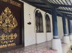 ขายร้านอาหารติดน้ำปิงพื้นที่ 300 ตรว ขายราคา 50 ล้าน @@ -ด้านหน้าที่ดินกว้างติดถนน  20 m ลึก 60 m -จัดสวนผักริมน้ำปิง -จัดตกแต่งอาคารด้วยภาพวาดจิตรกรรมฝาผนัง  ##  สนใจติดต่อ  คุณบุ๋ม ## Tel ;  090-3179683,0810544672