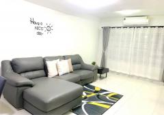 RM450 ทาวน์โฮม The Connect 20 ทางด่วนวัชรพล เฟอร์นิเจอร์ครบ Fully Furnished เพียง 17,000 บาท