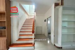 บ้านแฝด หมู่บ้าน เดอะไนน์ รังสิต คลอง 9 เนื้อที่ 36.8 ตรว. ใกล้วัดลานนา ถนนรังสิต-นครนายก ตำบลลำลูกกา อำเภอลำลูกกา จังหวัดปทุมธานี-202507161247401752644860282.jpg