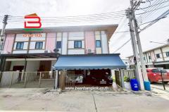 ทาวน์เฮาส์ หมู่บ้าน ภัทรไพรเวท 2 เฟส 3 เนื้อที่ 24.7 ตรว. ถนนปทุมธานี-สามโคก-เสนา อ.สามโคก จ.ปทุมธานี