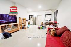 ทาวน์เฮาส์ หมู่บ้าน ภัทรไพรเวท 2 เฟส 3 เนื้อที่ 24.7 ตรว. ถนนปทุมธานี-สามโคก-เสนา อ.สามโคก จ.ปทุมธานี-202507161724351752661475587.jpg