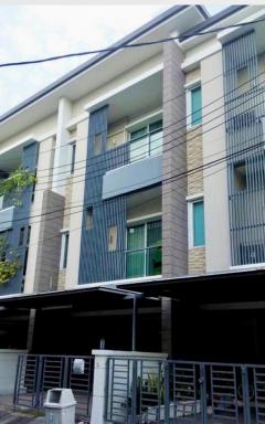 RM454 ให้เช่าทาวน์โฮม หมู่บ้านทาวน์พลัสเอ็กส์ ลาดพร้าว โยธินพัฒนา11 (หลัง CDC)