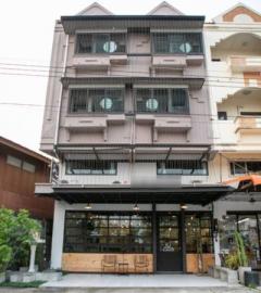 กิจการโฮสเทล 4 ชั้น สไตล์ชิค ติดถนนคนเดินวัวลาย พร้อมใบอนุญาตโรงแรม + ทัวร์