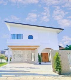 พูลวิลล่าหรูสร้างใหม่ บ้านใหม่เอี่ยม เฟอร์ครบ ฟังก์ชันจัดเต็ม เหมาะกับชาวต่างชาติ ครอบครัวอินเตอร์