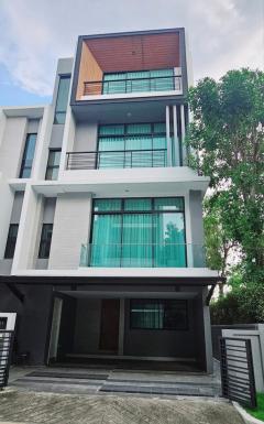 ให้เช่า ทาวน์โฮม N1959 Nirvana Define Srinakarin-Rama9 230 ตรม 24.6 ตรว