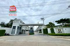 ทาวน์โฮม หมู่บ้าน เดอะ มิราเคิล กาญจนาภิเษก-เอกชัย เนื้อที่ 22.1 ตรว. ใกล้โรงเรียนสารสาสน์วิเทศน์เอกชัย ถนนเอกชัย ตำบลบางน้ำจืด อำเภอเมืองสมุทรสาคร จังหวัดสมุทรสาคร-202507171613251752743605429.jpg