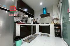 ทาวน์โฮม หมู่บ้าน เดอะ มิราเคิล กาญจนาภิเษก-เอกชัย เนื้อที่ 22.1 ตรว. ใกล้โรงเรียนสารสาสน์วิเทศน์เอกชัย ถนนเอกชัย ตำบลบางน้ำจืด อำเภอเมืองสมุทรสาคร จังหวัดสมุทรสาคร-202507171613261752743606958.jpg