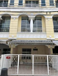 RM461 ให้เช่าทาวโฮม บ้านกลางเมืองพระราม9 ศรีนครินทร์ ติดถนนใหญ่ ตรงข้ามห้างธัญญะพาร์ค