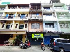 ให้เช่าตึกแถวโซนพระราม 4 สามย่าน ใกล้ MRT 380 เมตร เหมาะทำที่พักคนงาน