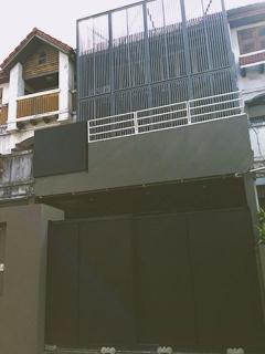 ให้เช่าโฮมออฟฟิศ 3 ชั้น 350 ตรม. ถนนพระราม 9 ซอย 19  ใกล้ MRT สายสีส้ม