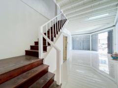 ขาย ตึกเเถว จรัญสนิทวงศ์ 62 เเยก 3 ใกล้ MRT สิรินธร 20.2 ตรว รีโนเวทใหม่ คลาสสิค ทั้งหลัง-202507192341461752943306041.jpg