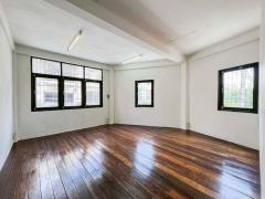 ขาย ตึกเเถว จรัญสนิทวงศ์ 62 เเยก 3 ใกล้ MRT สิรินธร 20.2 ตรว รีโนเวทใหม่ คลาสสิค ทั้งหลัง-202507192341461752943306714.jpg