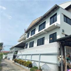 ขายด่วน! อาคารสำนักงาน  บนพื้นที่ดิน167 ตร.วา เพียง 25 ล้านบาท ซอยพุทธบูชา 2